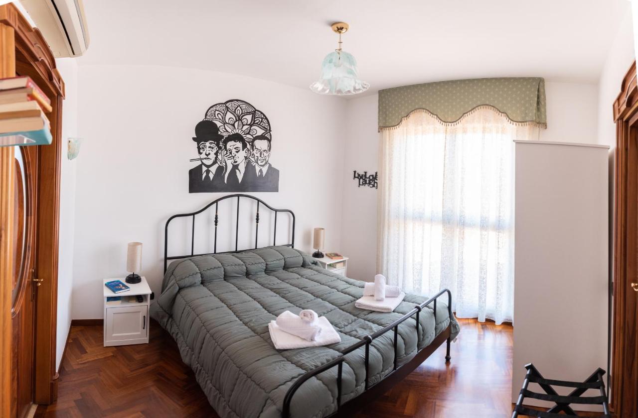 L'Attico Fuggente Hotel Napoli Eksteriør billede